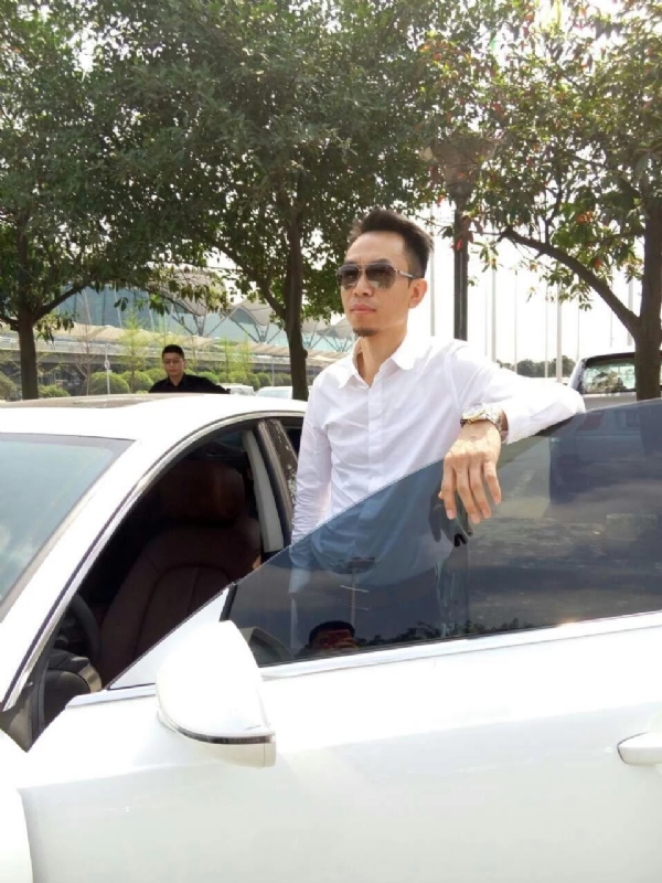 杨岳的第一张照片--嘉义交友中心